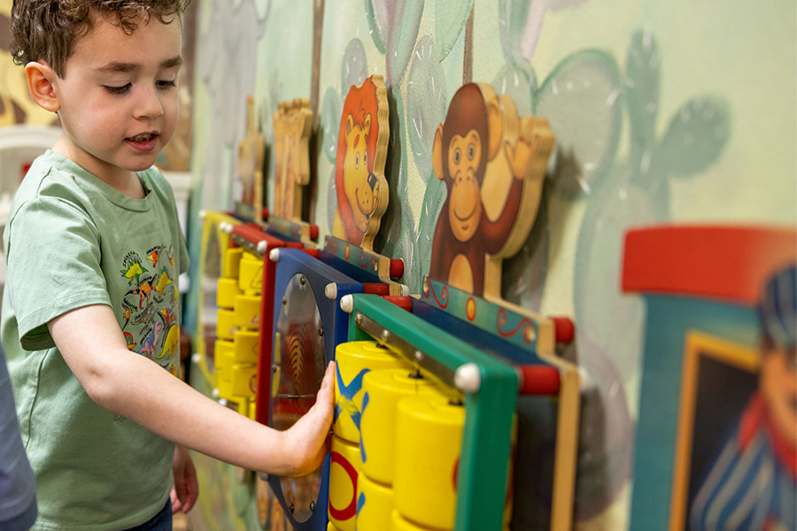 Best Kids Dentist in Gilbert with a kid friendly dental office | Pediatric Dentist in Gilbert, AZ | Sweet Tooth Pediatric Dentistry Best Kids Dentist in Gilbert with a kid friendly dental office